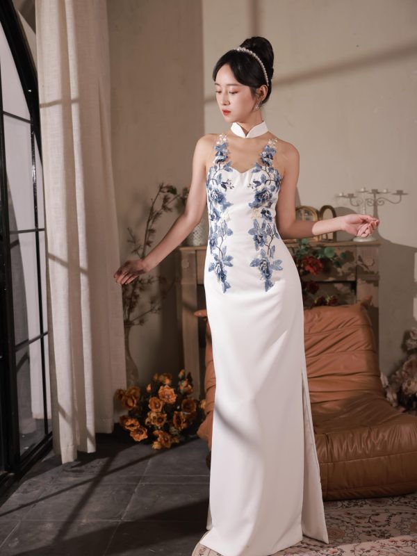 AURE Cheongsam Porcelain