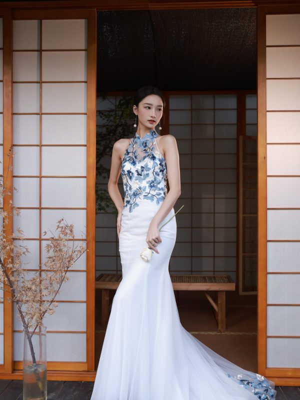 AURE Cheongsam Porcelain